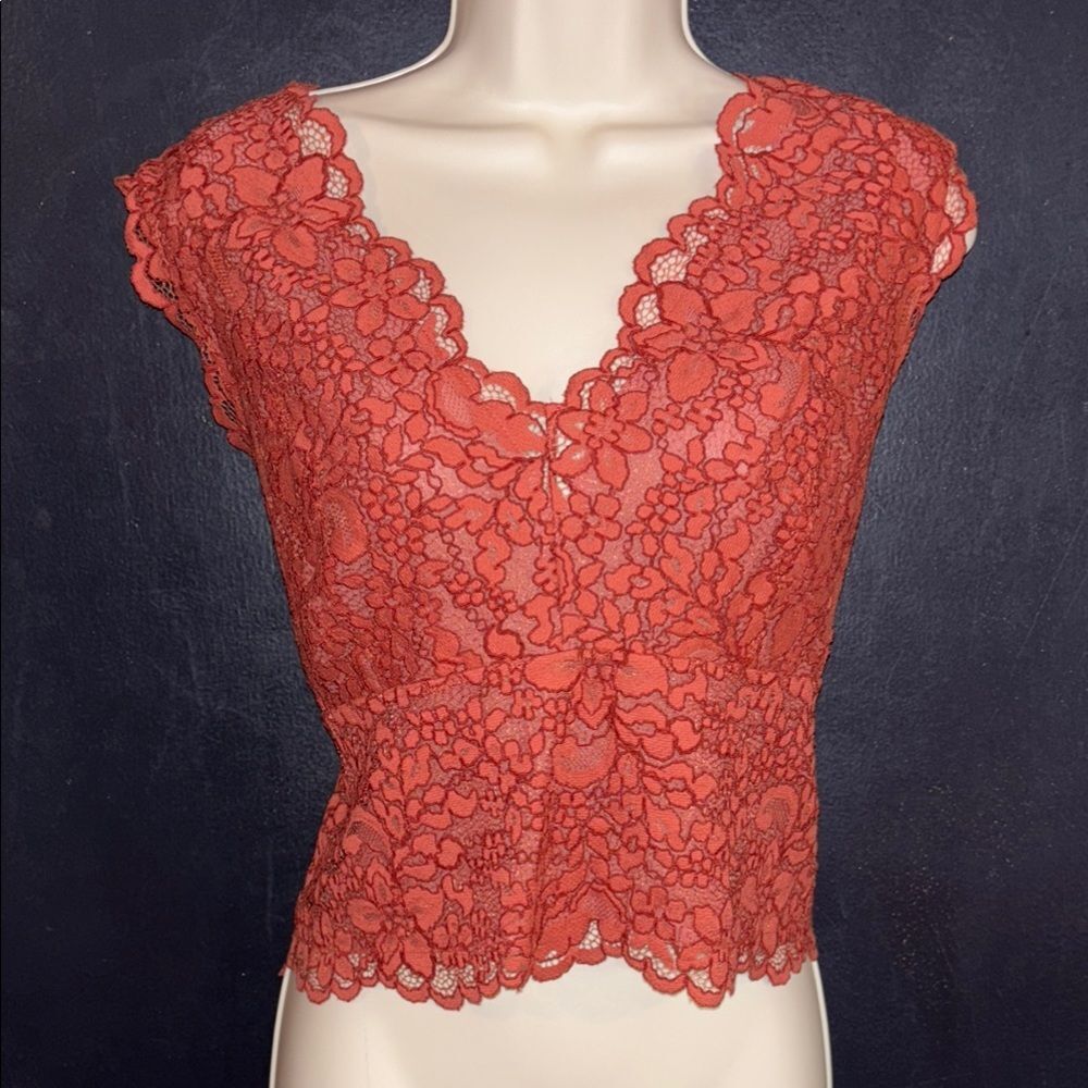 NWT Express Lace rust brown top. Size XL.